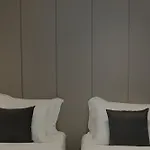 Central Inn Hotel 4* Tirana