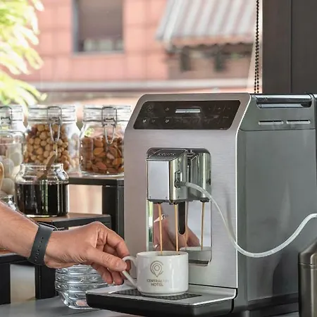 Ξενοδοχείο Central Inn Hotel 4*