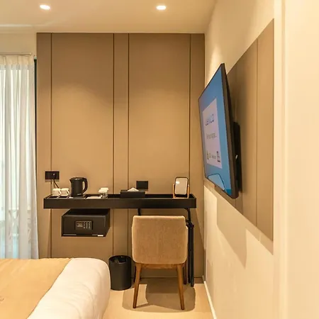 Central Inn Hotel 4*