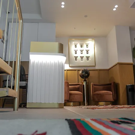 فندق Central Inn Hotel