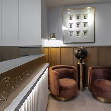 Central Inn Hotel 4*