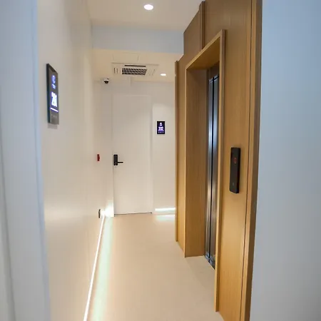 Central Inn Hotel Ξενοδοχείο Τίρανα