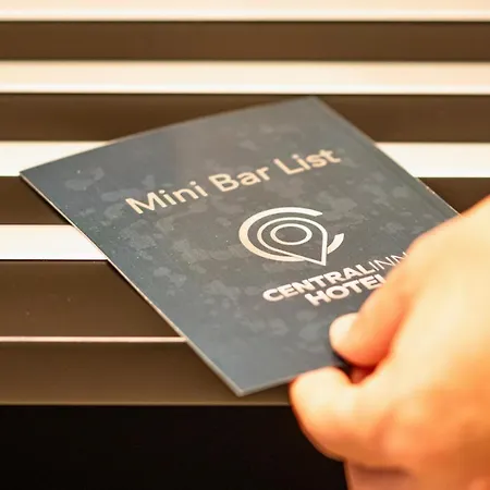 فندق Central Inn Hotel 4*