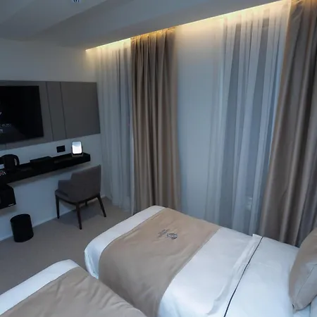 Central Inn Hotel 酒店