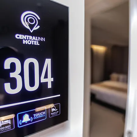 Central Inn Hotel 酒店 地拉那