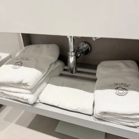 Ξενοδοχείο Central Inn Hotel 4*
