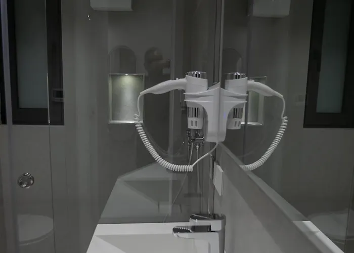 酒店 Central Inn Hotel 4*